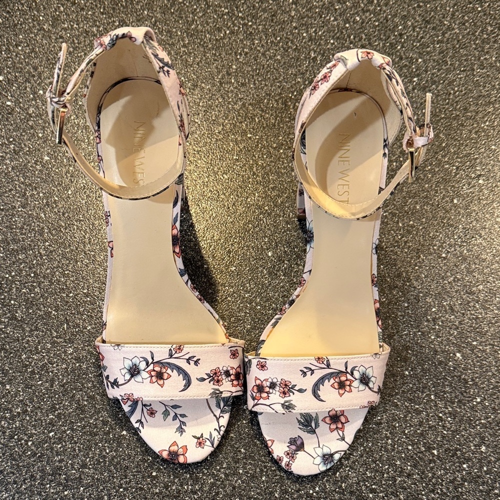 Nine West Floral Heels - light pink size 7.5